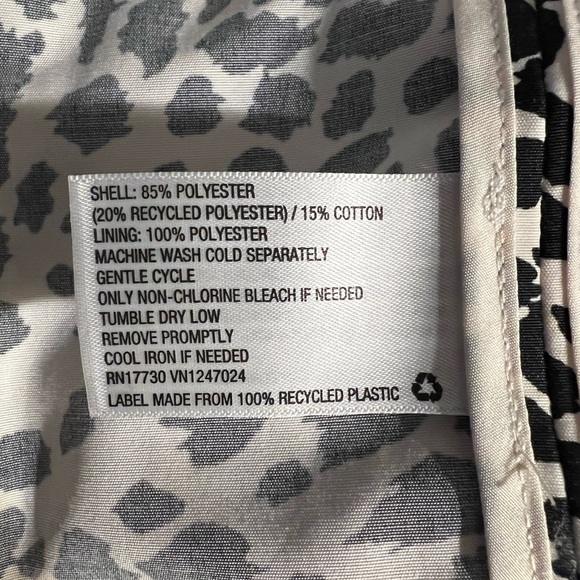 Sergio Hudson Stylish Black and White Animal Print Women's Trench Coat - Picture 7 of 7